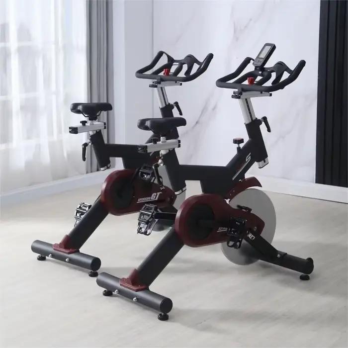 Vélo de spinning pour la remise en forme