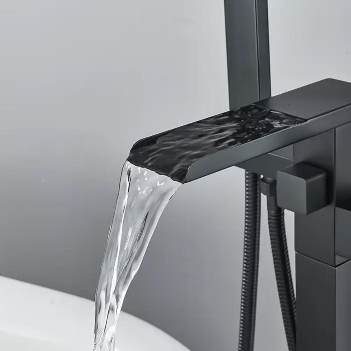 Robinet de baignoire à cascade doré, robinet de baignoire à poser sur le sol, robinet mitigeur de bain chaud et froid avec douchette