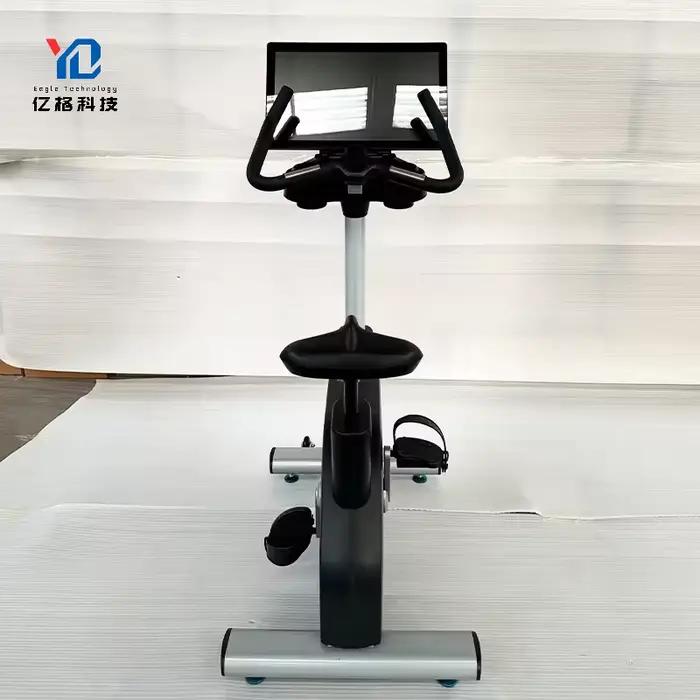 Vélo de spinning commercial vertical avec écran tactile pour entraînement cardio