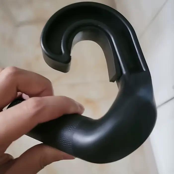 Poignées ergonomiques multifonctionnelles pour barre de traction
