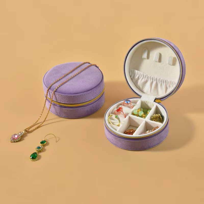Boîte de rangement de bijoux de voyage en velours, doublure douce anti-rayures pour colliers, boucle