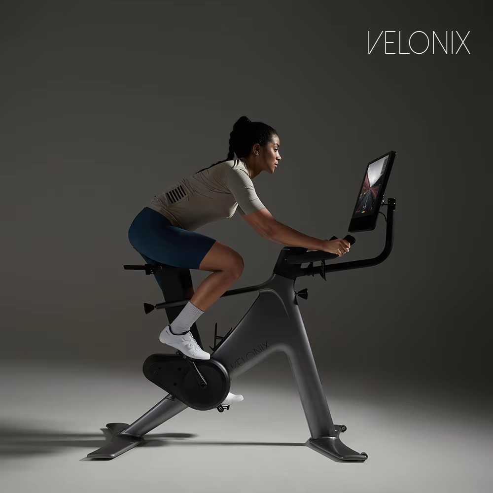 Vélo d'exercice intelligent pour le cyclisme, vélo stationnaire avec système de freinage magnétique