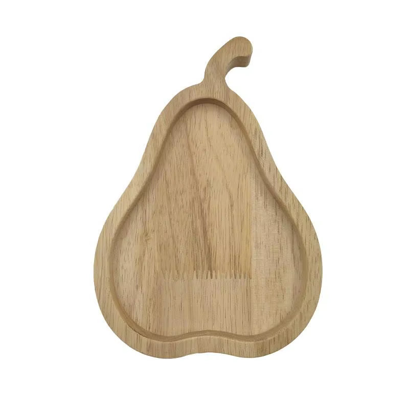 Un plateau à collation en bois en forme d'écureuil, adapté à un usage domestique, pour contenir des 